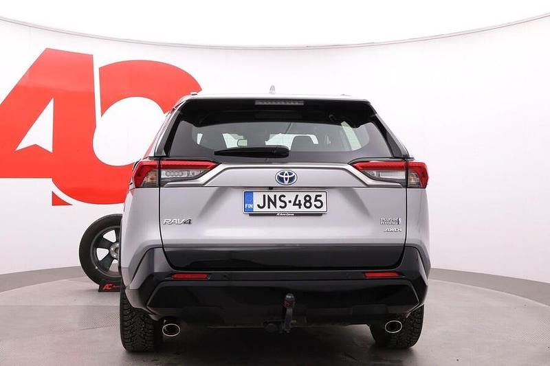 Käytetty Toyota RAV4 Hybrid Active 306 HP (225 kW) 2025 Katumaasturi