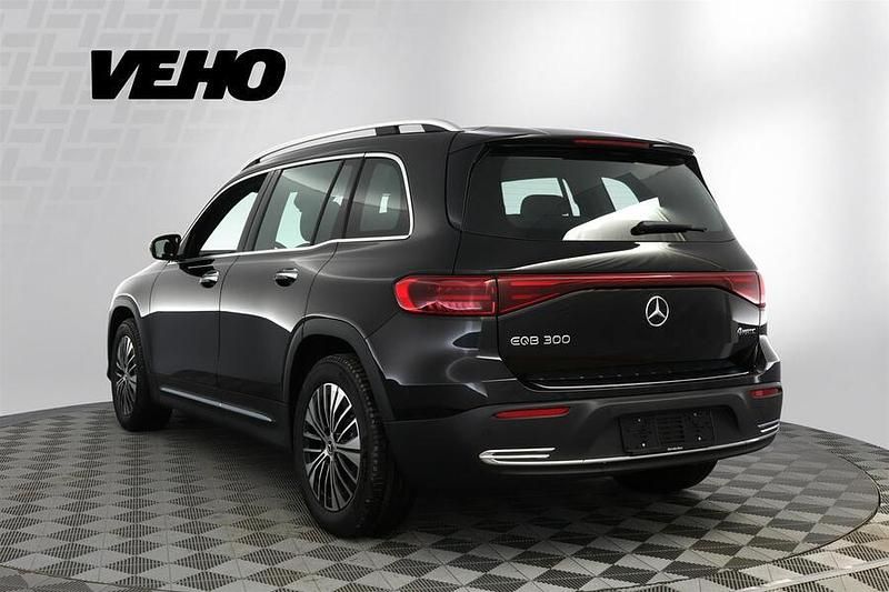 Uusi Mercedes EQB300 167 kW (228 HP) 2025 Katumaasturi