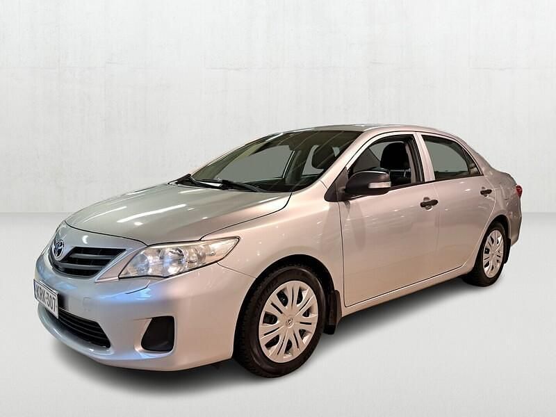 Hopea Käytetty 2012 Toyota Corolla Terra Sedan | 10 890 € (Supertarjous) - Kuva 1/4