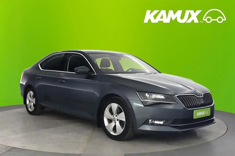 Hopea / harmaa Käytetty 2018 Skoda Superb Business Line Sedan | 14 200 € (Supertarjous) - Kuva 1/4