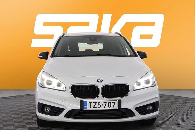 Käytetty BMW 218 Active Tourer Sport Line 136 HP (100 kW) 2015 Tila-auto