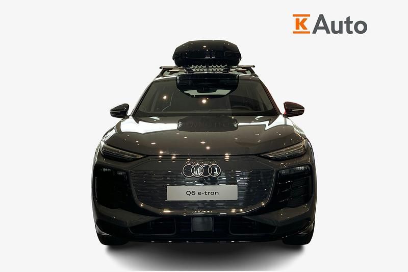 Uusi Audi Q6 e-tron Advanced 285 kW (388 HP) 2025 Harmaa Katumaasturi