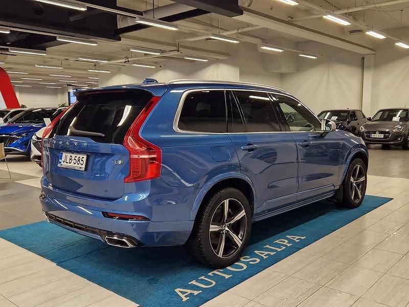 Käytetty Volvo XC90 R-Design 303 HP (222 kW) 2019 720 Katumaasturi