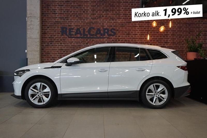 Käytetty Skoda Enyaq iV Loft 150 kW (204 HP) 2021 Katumaasturi