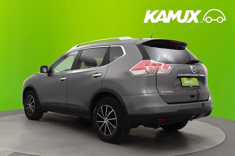 Käytetty Nissan X-Trail Tekna 163 HP (119 kW) 2017 Harmaa Katumaasturi