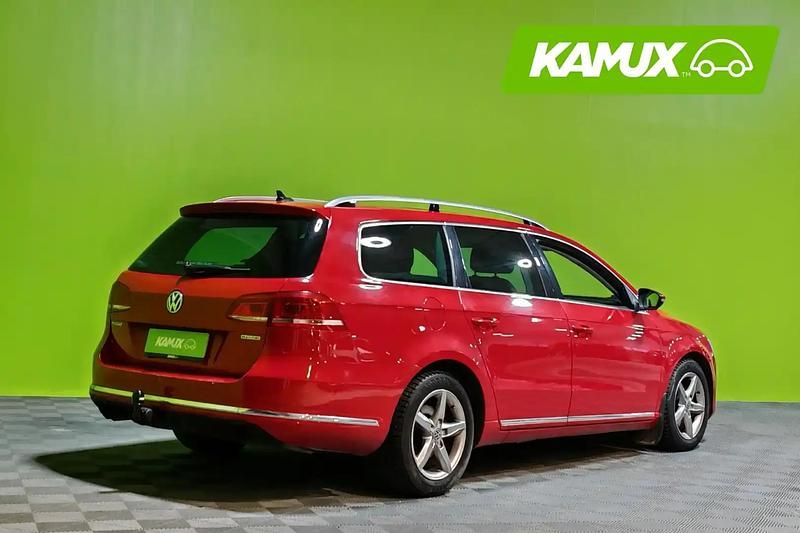 Käytetty VW Passat Highline 160 HP (117 kW) 2013 Punainen Farmari