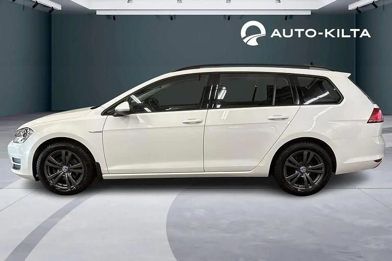 Käytetty VW Golf VII Comfortline 110 HP (80 kW) 2016 Valkoinen Farmari