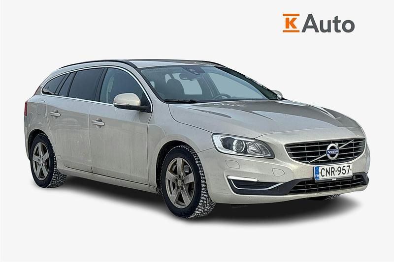 Käytetty Volvo V60 Business Edition 152 HP (111 kW) 2016 Ruskea (beige) Farmari