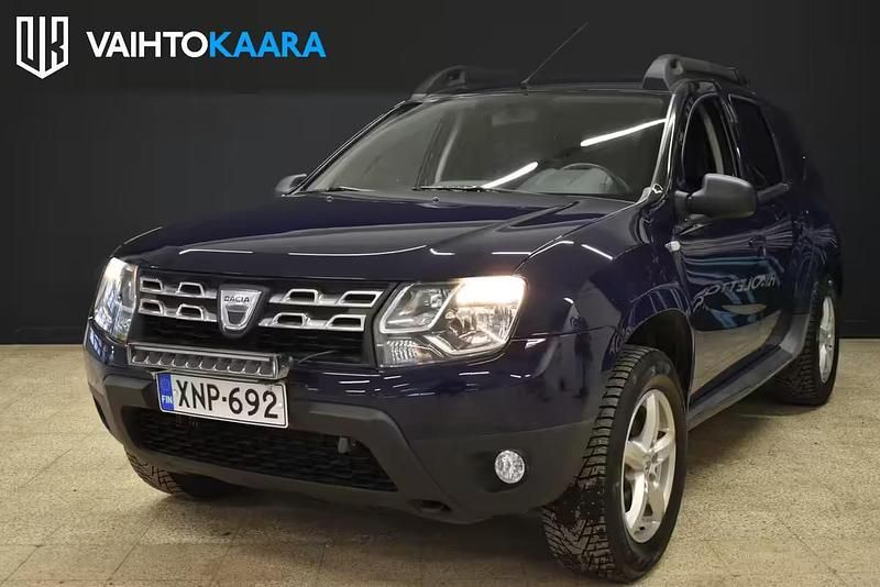 Sininen Käytetty 2015 Dacia Duster Lauréate Katumaasturi | 8 800 € (Perustarjous) - Kuva 1/4