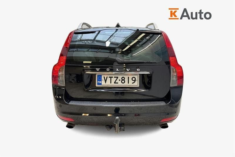 Käytetty Volvo V50 Standard 148 HP (108 kW) 2012 Musta Farmari