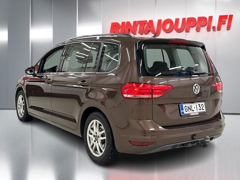 Käytetty VW Touran Comfortline 110 HP (80 kW) 2016 Tila-auto