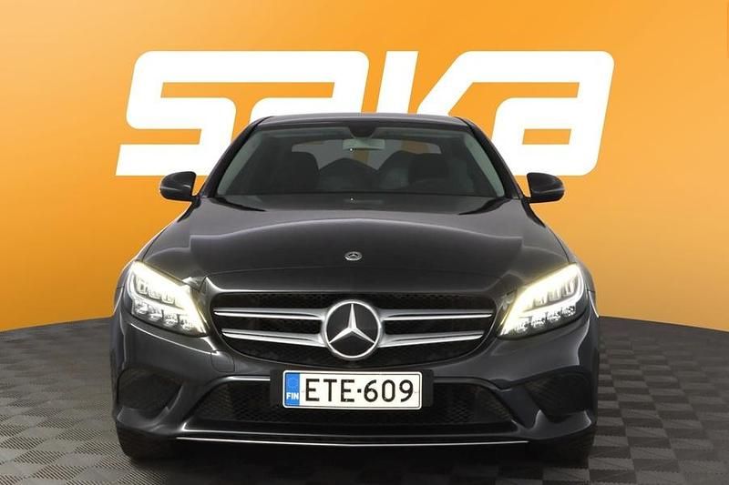 Käytetty Mercedes C300e Business 320 HP (235 kW) 2020 Sedan