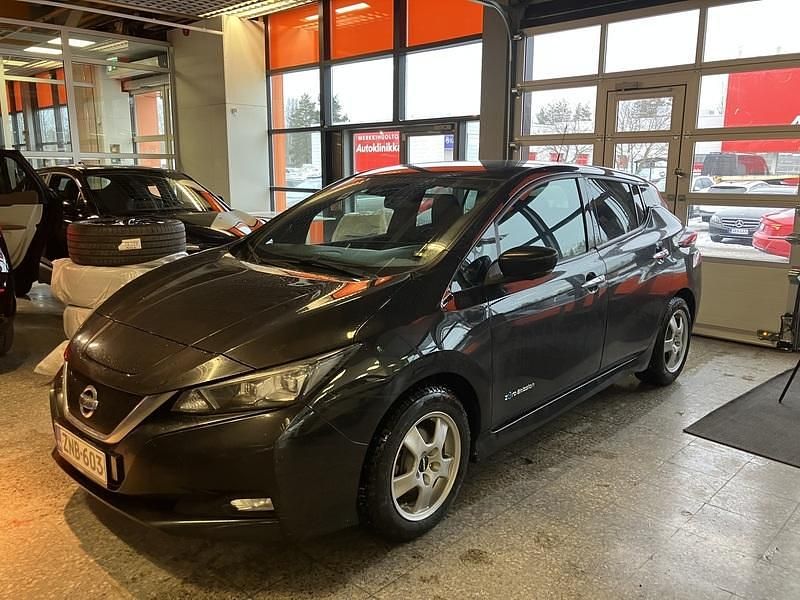 Käytetty Nissan Leaf 360º 2019 Viistoperä