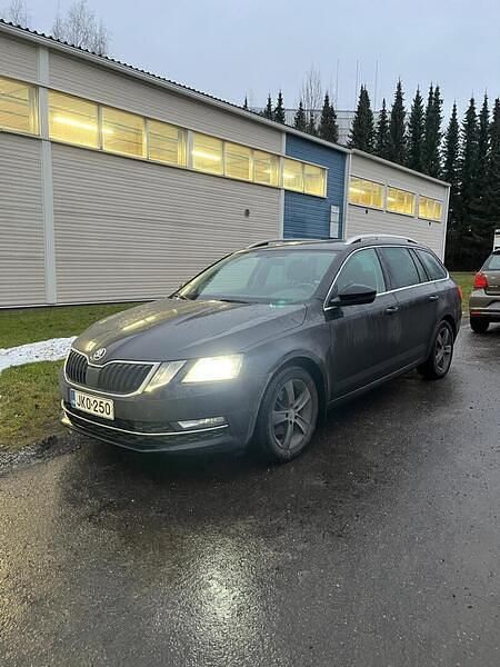 Käytetty 2017 Skoda Octavia Style Farmari | 13 900 € (Hieman kallis) - Kuva 1/3