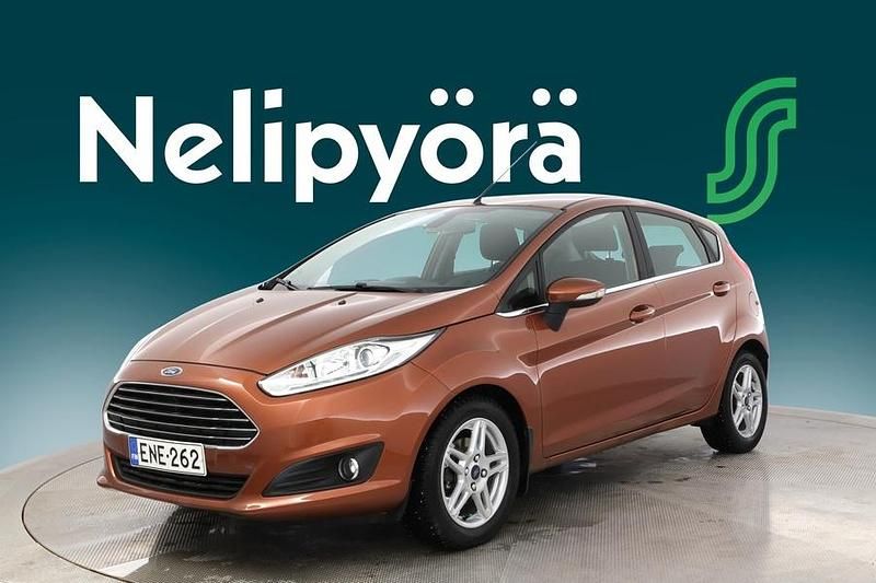 Ruskea (beige) Käytetty 2015 Ford Fiesta Titanium Viistoperä | 8 820 € (Perustarjous) - Kuva 1/3