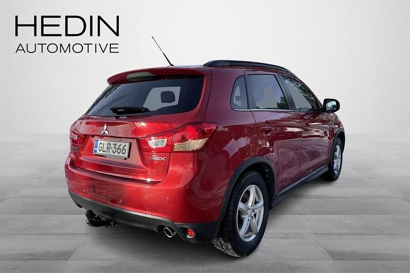 Käytetty Mitsubishi ASX 114 HP (83 kW) 2017 Punainen Katumaasturi