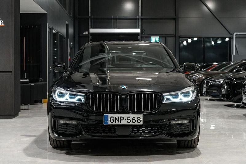 Käytetty BMW 730 M Sport 265 HP (194 kW) 2016 Sedan