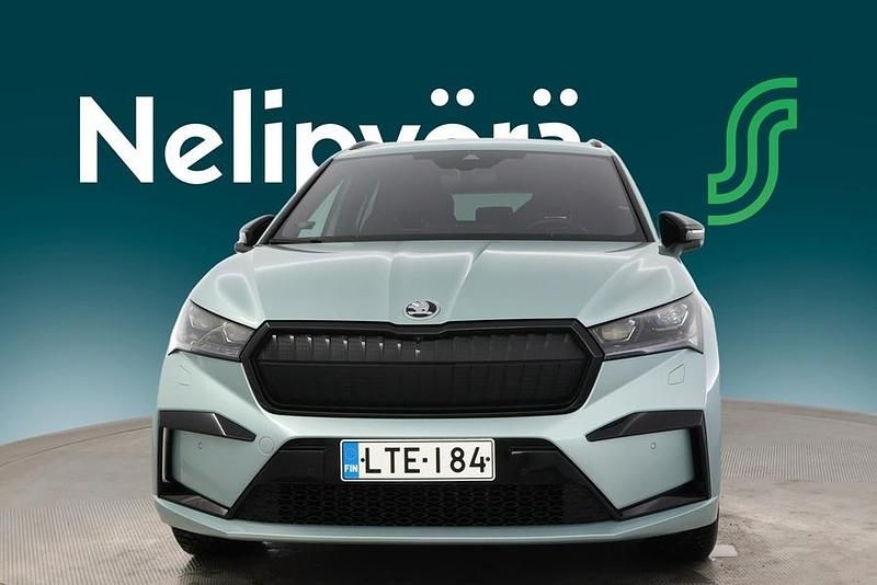 Käytetty Skoda Enyaq iV SportLine 194 kW (265 HP) 2022 Hopea Katumaasturi