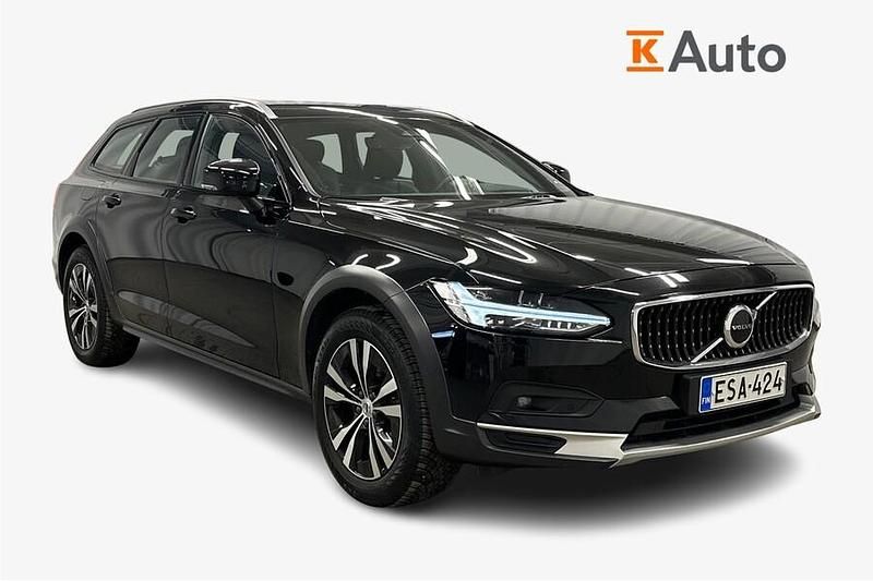 Käytetty Volvo V90 CC Business Edition 197 HP (144 kW) 2021 Musta Farmari