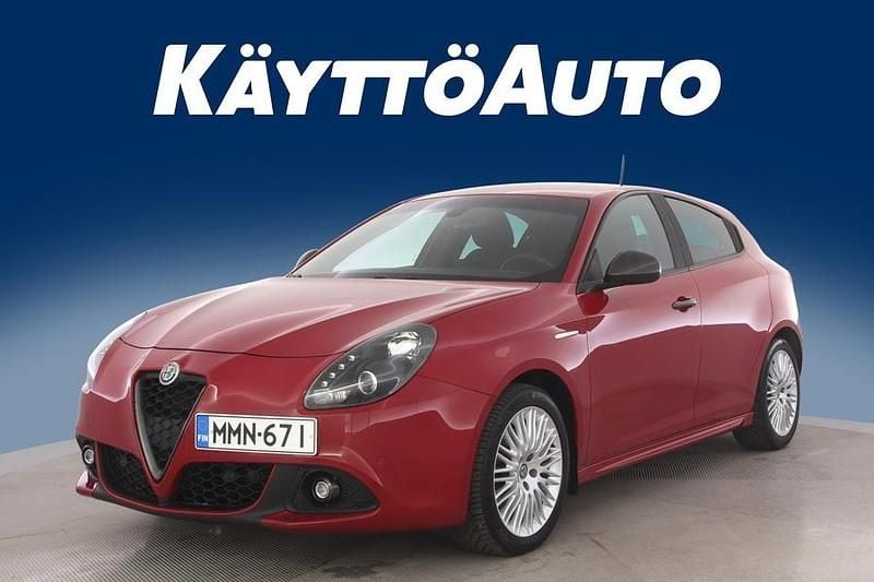 Käytetty Alfa Romeo Giulietta Super 170 HP (125 kW) 2016 Punainen Viistoperä