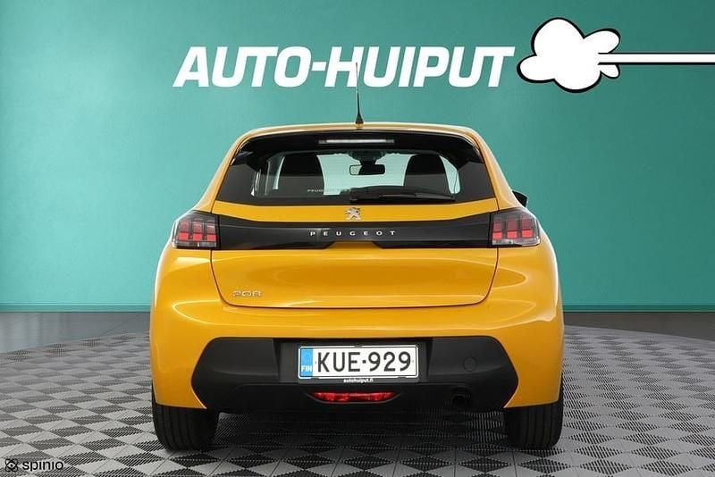 Käytetty Peugeot 208 Active 75 HP (55 kW) 2020 Viistoperä