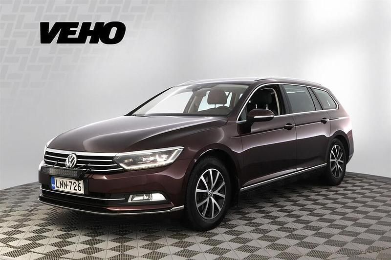 Käytetty VW Passat Highline 150 HP (110 kW) 2016 Punainen Farmari