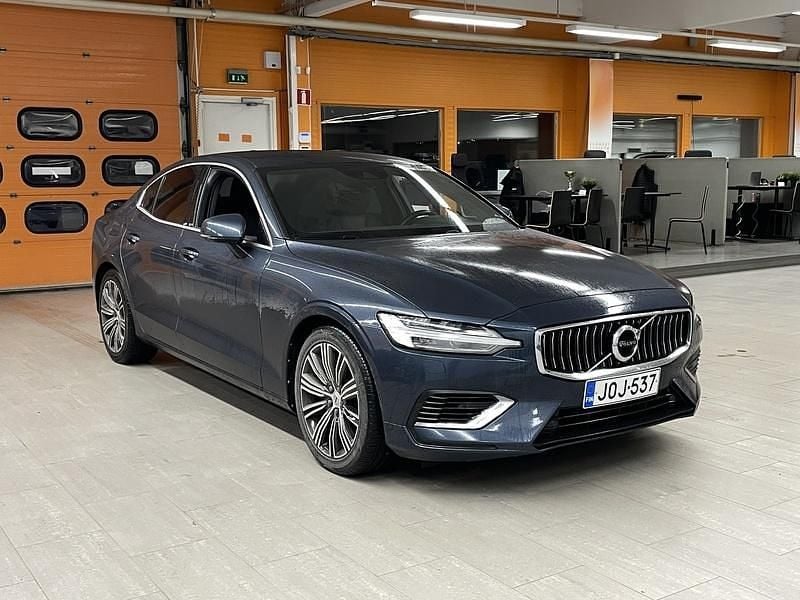 Käytetty 2020 Volvo S60 Business Edition Sedan | 29 890 € (Hyvä tarjous) - Kuva 1/4