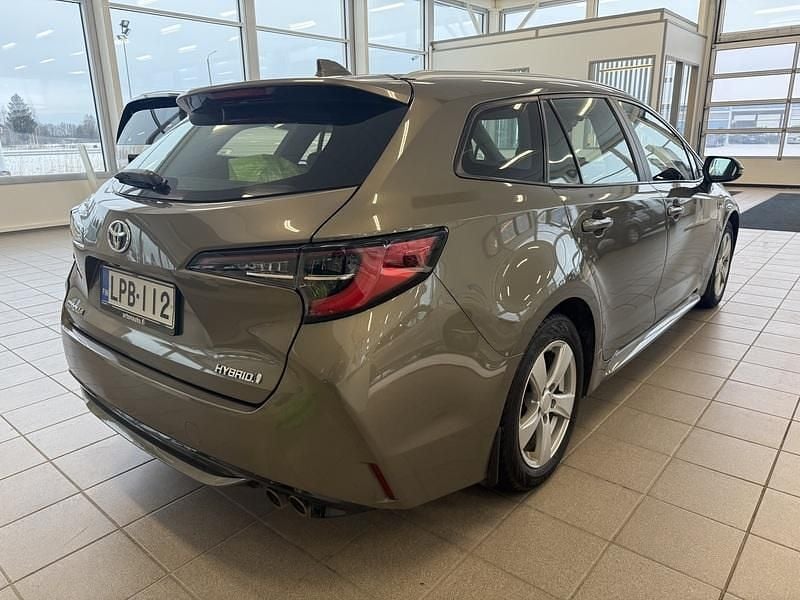 Käytetty Toyota Corolla Active 184 HP (135 kW) 2020 Ruskea Farmari