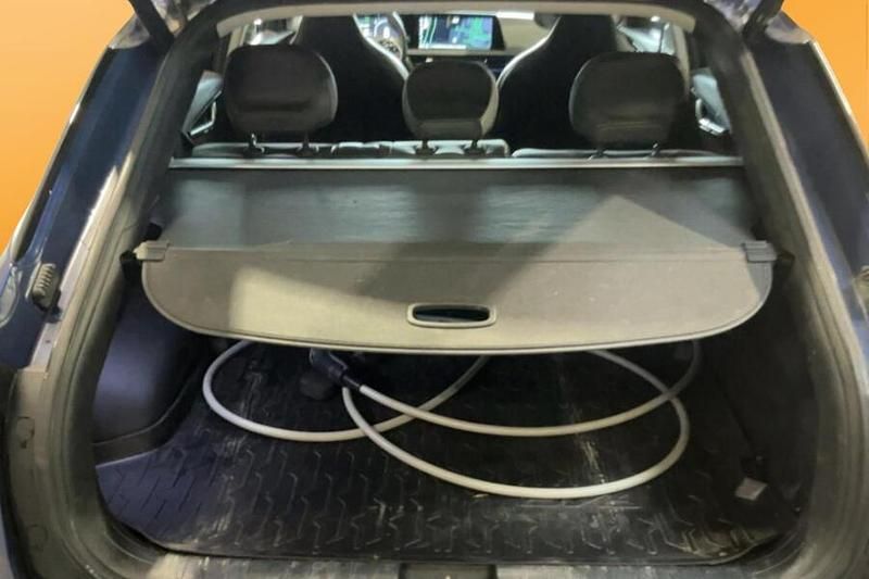 Käytetty Kia EV6 167 kW (228 HP) 2022 Katumaasturi