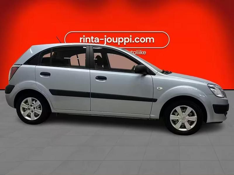 Käytetty Kia Rio LX 2007