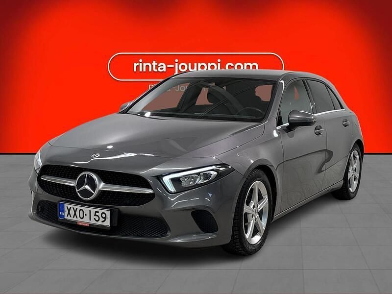 Harmaa Käytetty 2021 Mercedes A180 Business Viistoperä | 22 900 € (Perustarjous) - Kuva 1/3