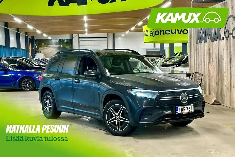 Käytetty Mercedes EQB300 Business 167 kW (228 HP) 2023 Musta Katumaasturi