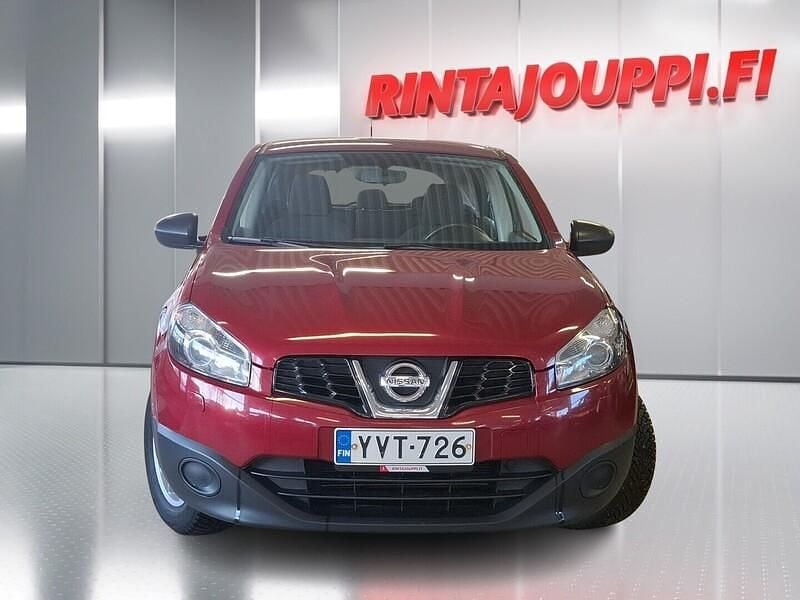 Käytetty Nissan Qashqai Visia 114 HP (83 kW) 2010 Katumaasturi