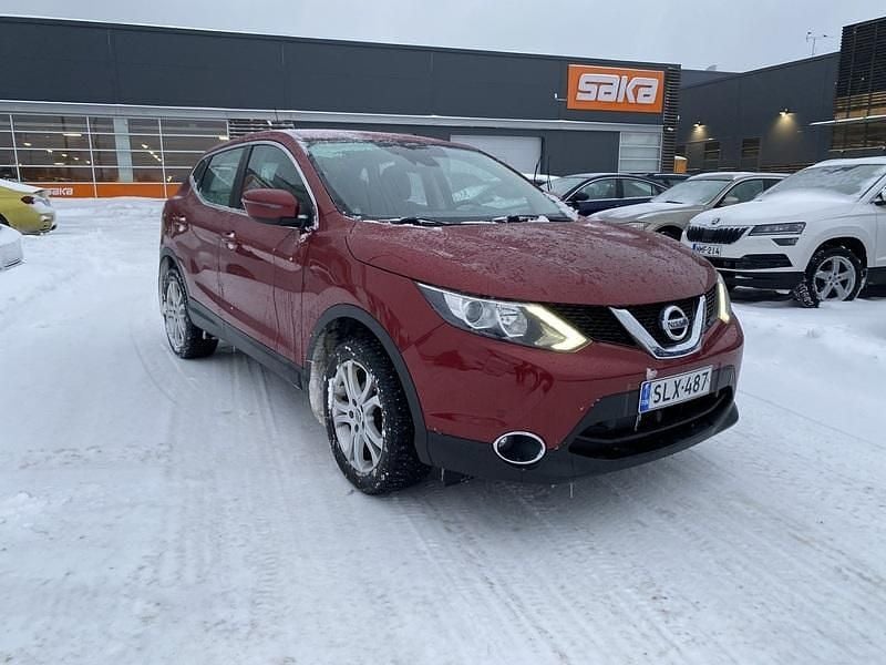 Käytetty Nissan Qashqai Acenta 116 HP (85 kW) 2016 Katumaasturi