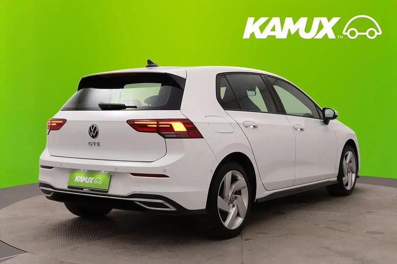 Käytetty VW Golf VIII GTE 150 HP (110 kW) 2021 Valkoinen Sedan