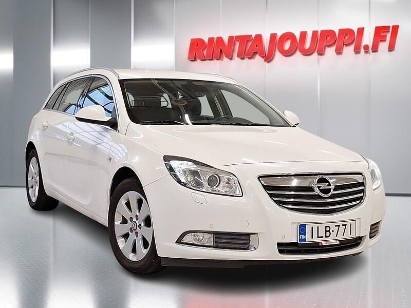 Valkoinen Käytetty 2013 Opel Insignia Edition Farmari | 7 600 € (Perustarjous) - Kuva 1/4