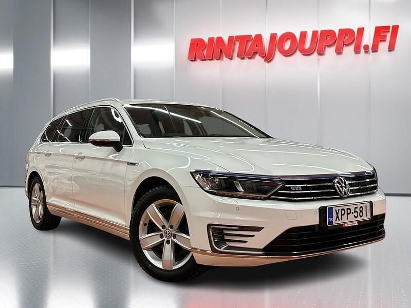 Käytetty 2018 VW Passat GTE Farmari | 14 900 € (Perustarjous) - Kuva 1/3