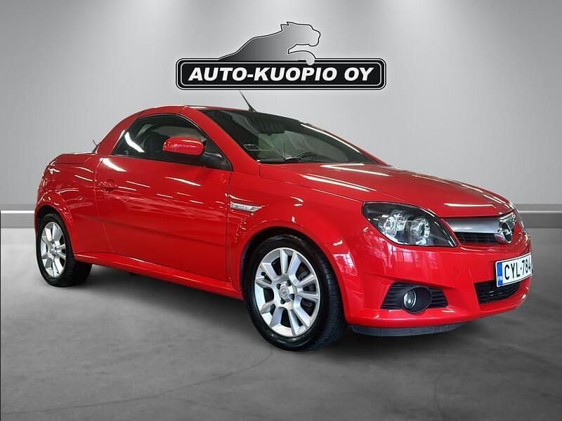 Käytetty Opel Tigra Sport 125 HP (91 kW) 2005 Punainen Avoauto