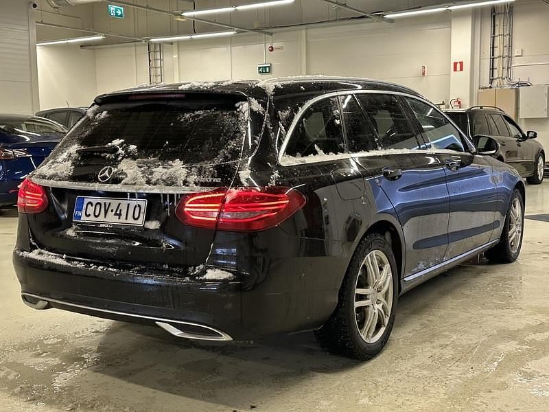 Käytetty Mercedes C220 Edition 194 HP (142 kW) 2021 Farmari