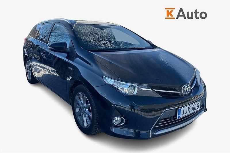Käytetty Toyota Auris Touring Sports Premium 99 HP (72 kW) 2014 Harmaa Farmari