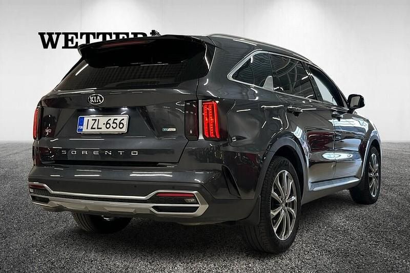 Käytetty Kia Sorento 265 HP (194 kW) 2021 Katumaasturi
