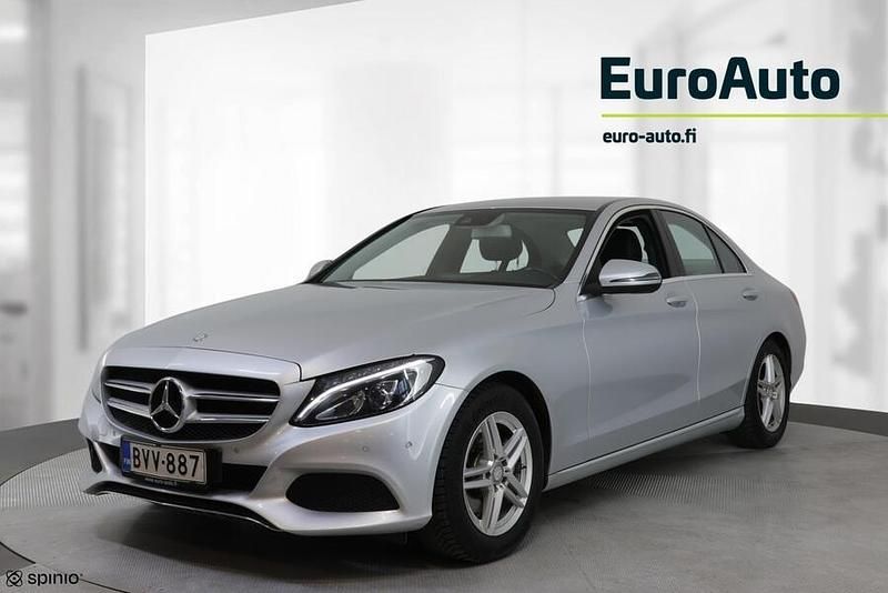 Käytetty Mercedes C220 Business 170 HP (125 kW) 2017 Hopea Sedan
