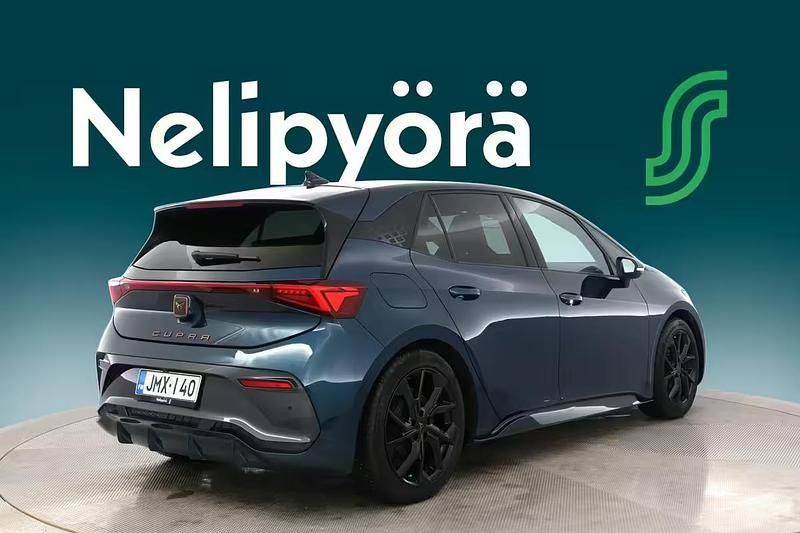 Käytetty Cupra Born e-Boost 169 kW (231 HP) 2023 Sininen Viistoperä