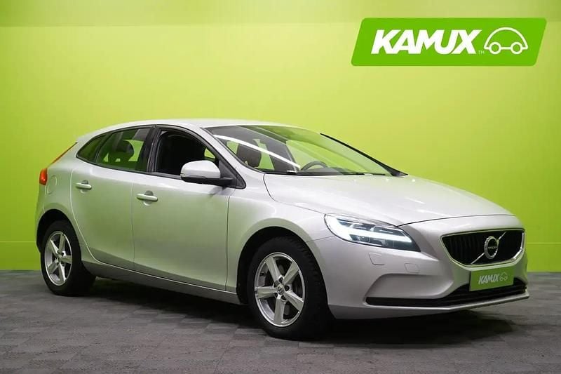 Käytetty Volvo V40 Business Edition 120 HP (88 kW) 2018 Hopea / harmaa Sedan