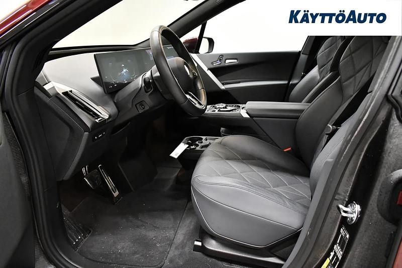 Käytetty BMW iX Comfort Edition 400 kW (544 HP) 2025 Punainen Katumaasturi