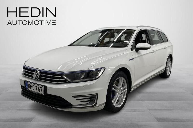 Musta Käytetty 2018 VW Passat GTE Farmari | 16 490 € (Hyvä tarjous) - Kuva 1/4