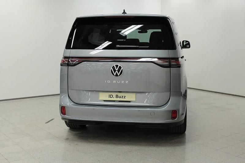 Uusi VW ID. Buzz Pro 210 kW (286 HP) 2025 Tila-auto