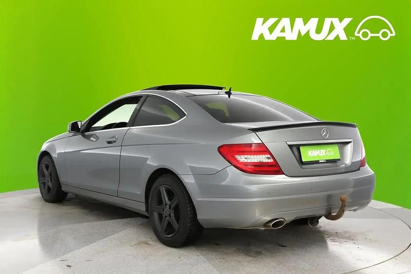 Käytetty Mercedes C220 170 HP (125 kW) 2012 Hopea / harmaa Coupe - kaksiovinen