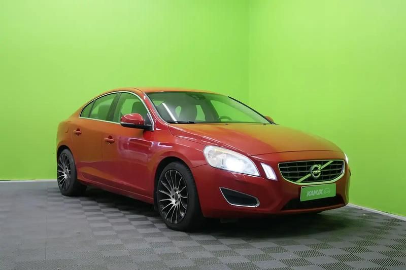 Punainen Käytetty 2012 Volvo S60 Momentum Sedan | 10 590 € (Hyvä tarjous) - Kuva 1/4