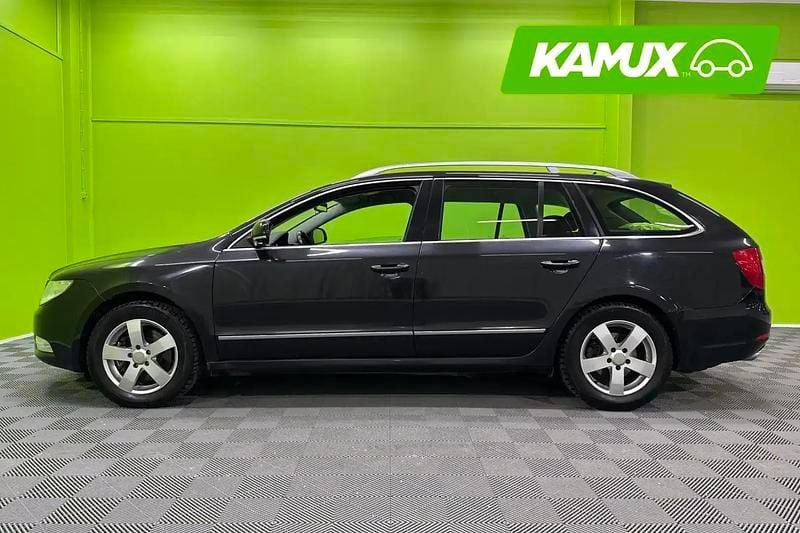 Käytetty Skoda Superb Ambition 140 HP (102 kW) 2011 Musta Farmari